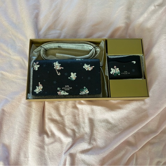 Coach boxed Anna fold clutch crossbody and card case in snowman print ⛄️ - Picture 1 of 6